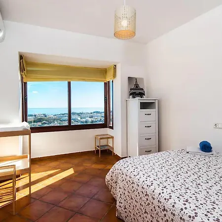 Holiday home Awesome In With House Sea View